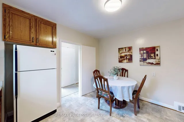 Additional image 12 of 64 Saybrook Ave