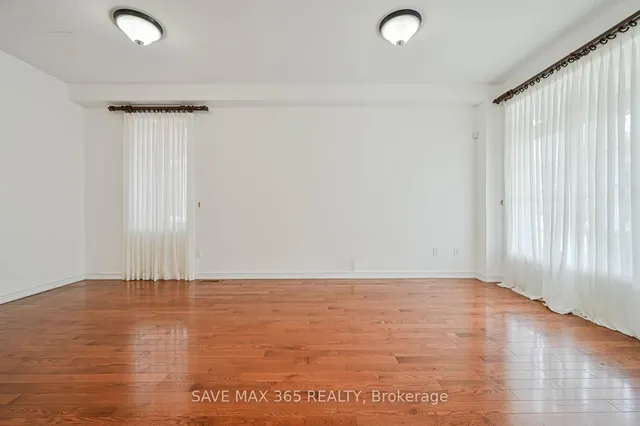 Additional image 16 of 330 Giddings Cres