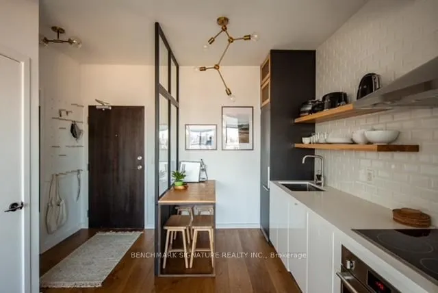 Additional image 2 of 36 Lisgar St Unit PH17E