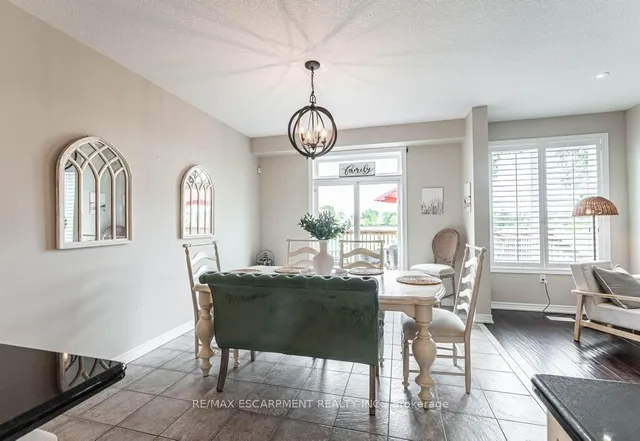 Additional image 9 of 127 Garinger Cres