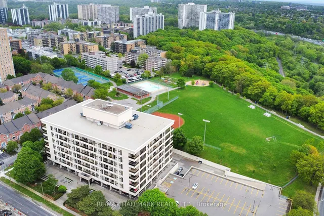 Additional image 20 of 1 Leaside Park Dr Unit 219