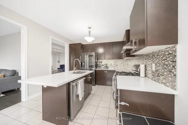 Additional image 10 of 21 Relton Circ