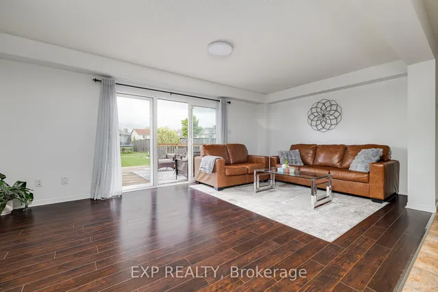 Additional image 8 of 453 Beaumont Cres