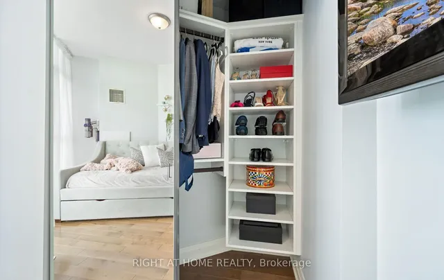 Additional image 21 of 50 Absolute Ave Unit 4902 LPH