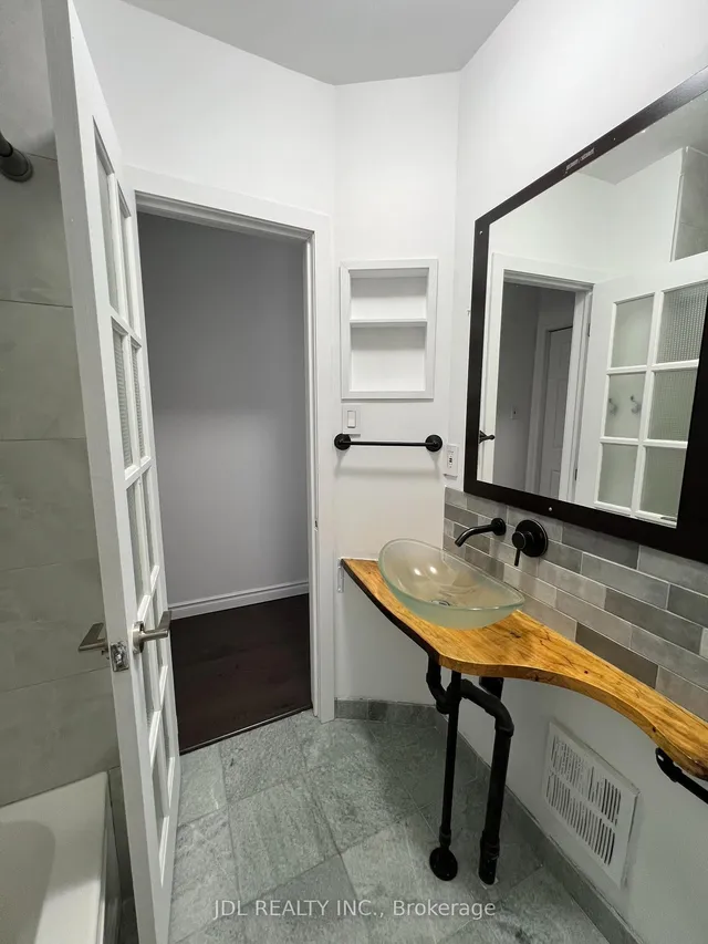 Additional image 27 of 44 Sullivan St