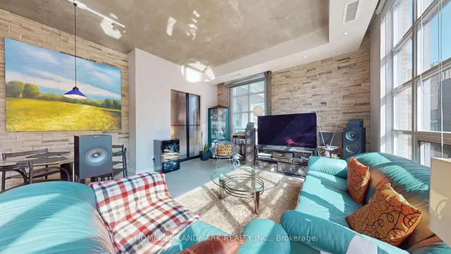 Additional image 12 of 23 Brant St Unit 712