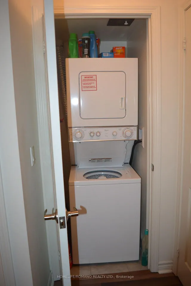 Additional image 11 of 19 Grand Trunk Cres Unit 1202