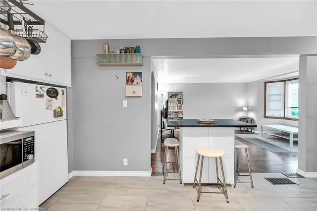 Additional image 18 of 337 East 33rd St