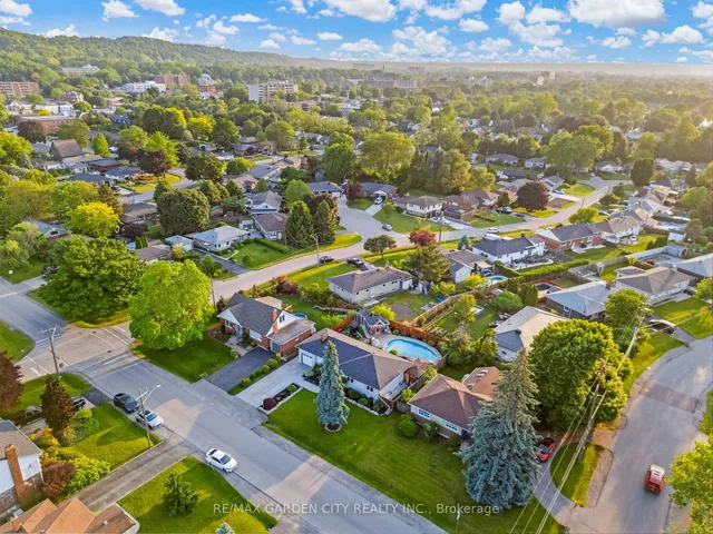 Additional image 46 of 43 Evergreen Ave