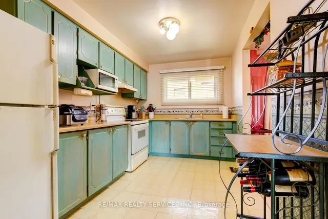 Additional image 9 of 112 Ashton Cres Unit 112