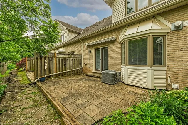 Additional image 35 of 3243 New St Unit 7