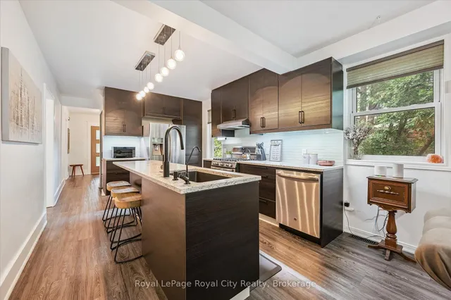 Additional image 15 of 37 Brock St