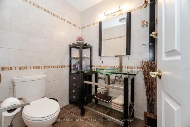 Additional image 18 of 8 Strath Humber Crt