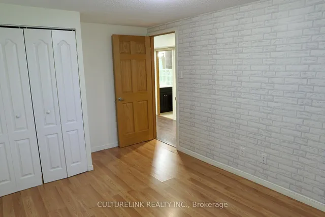 Additional image 23 of 23 Lowbank Crt