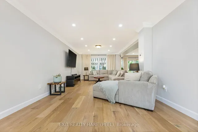 Additional image 4 of 6 Stonegate Dr