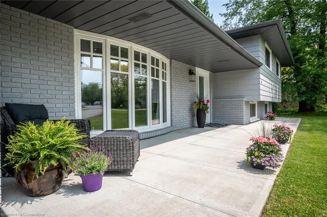 Additional image 3 of 6 Kew Crt