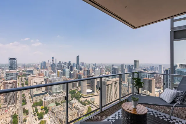 Additional image 4 of 180 University Ave Unit 6104