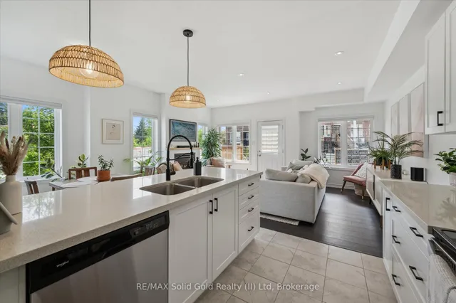 Additional image 17 of 371A WESTWOOD Dr