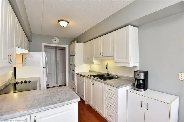 Additional image 10 of 600 Silverbirch Blvd Unit 205