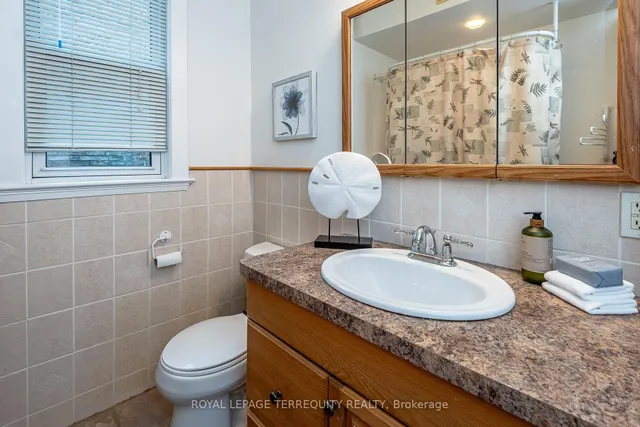 Additional image 26 of 75 Hiawatha Rd