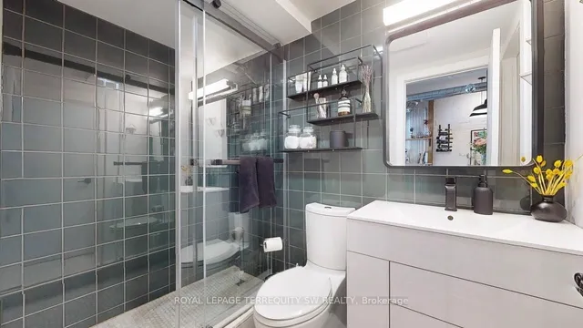 Additional image 12 of 284 St Helens Ave Unit 127