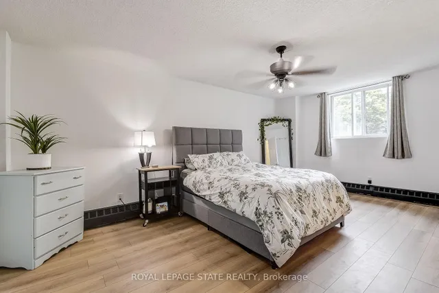 Additional image 15 of 975 Warwick Crt Unit B1