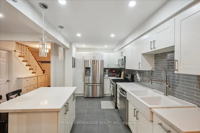Additional image 11 of 121 L'Amoreaux Dr Unit 43