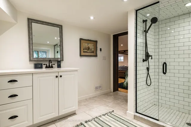 Additional image 39 of 227 Green St