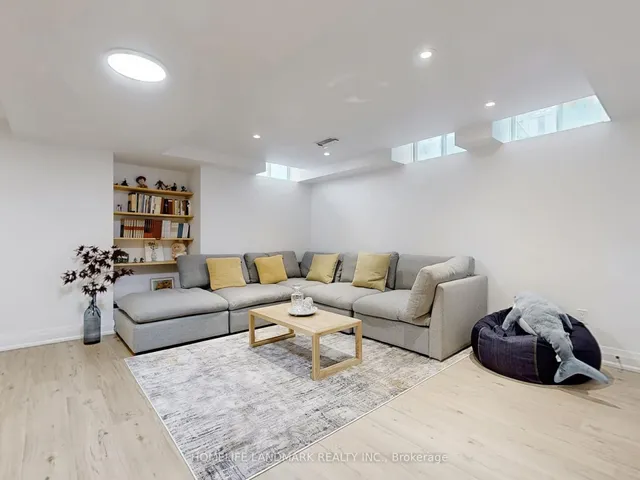 Additional image 30 of 168 Kingsbridge Garden Circ