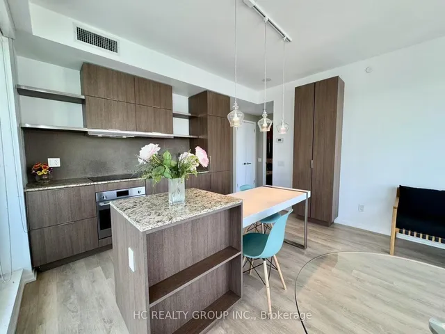 Additional image 11 of 197 Yonge St Unit 2005