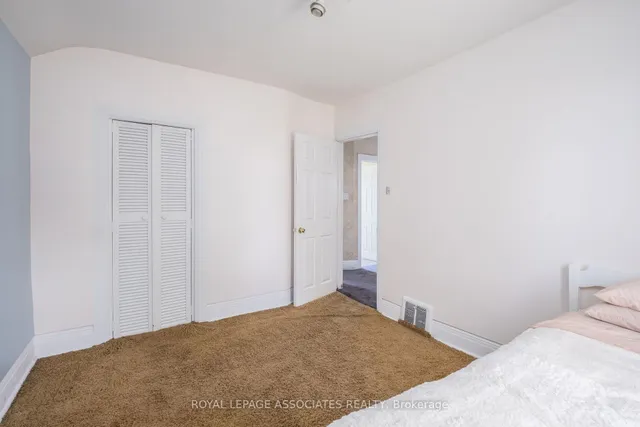 Additional image 22 of 136 Aylesworth Ave