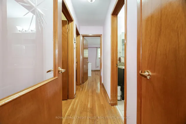 Additional image 21 of 55 Shoreham Dr