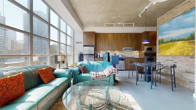 Additional image 10 of 23 Brant St Unit 712