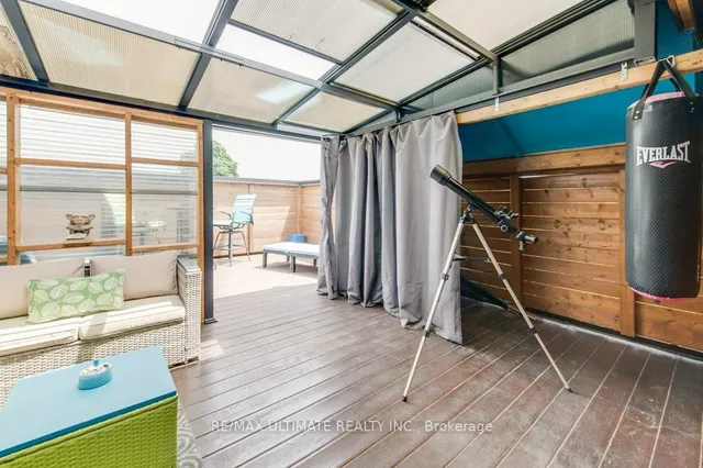 Additional image 32 of 1425 Lansdowne Ave