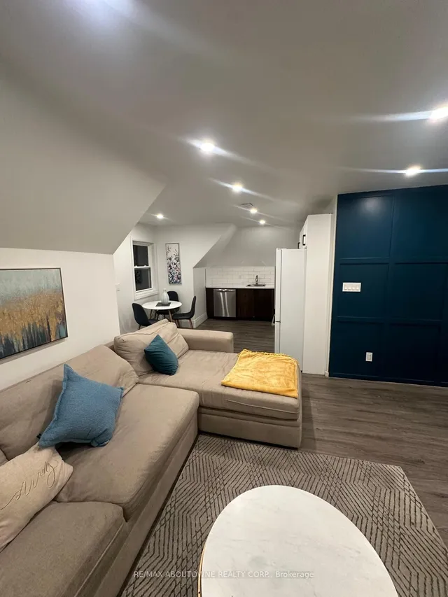 Additional image 6 of 66 Wellington St