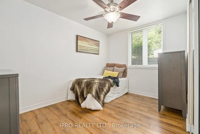 Additional image 29 of 23 Stanley Crt