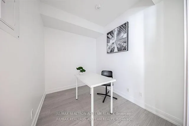 Additional image 7 of 181 Dundas St Unit 702