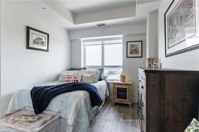 Additional image 22 of 16 Markle Cres Unit 517