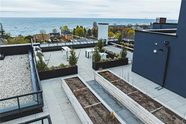 Additional image 42 of 600 North Service Rd Unit 210