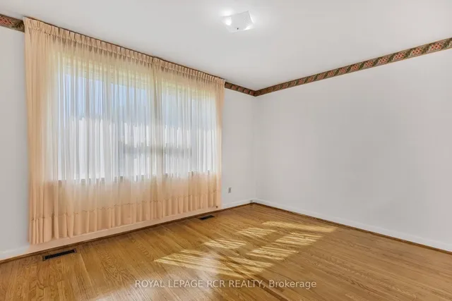 Additional image 17 of 26 Ludstone Dr