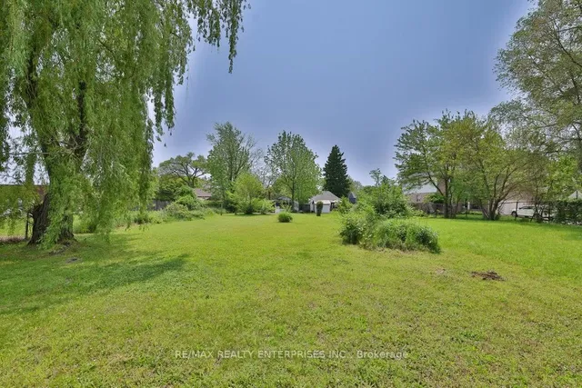 Additional image 27 of 2439 Prospect St