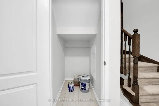 Additional image 20 of 35 Hays Blvd Unit 11