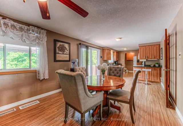 Additional image 10 of 82 Roseneath Cres