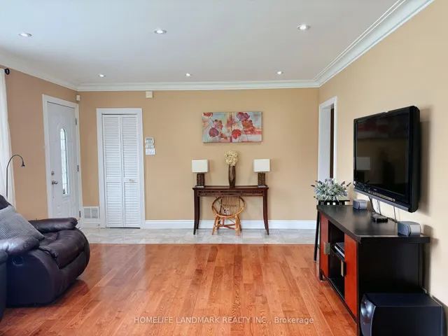 Additional image 6 of 32 Garden Park Ave