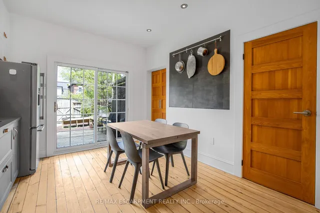 Additional image 24 of 20 TUCKETT St