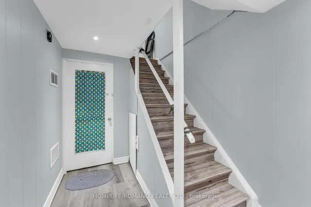 Additional image 23 of 7440 Goreway Dr Unit 2