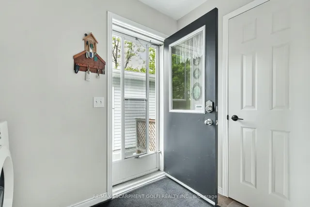 Additional image 16 of 1521 Norwood Ave