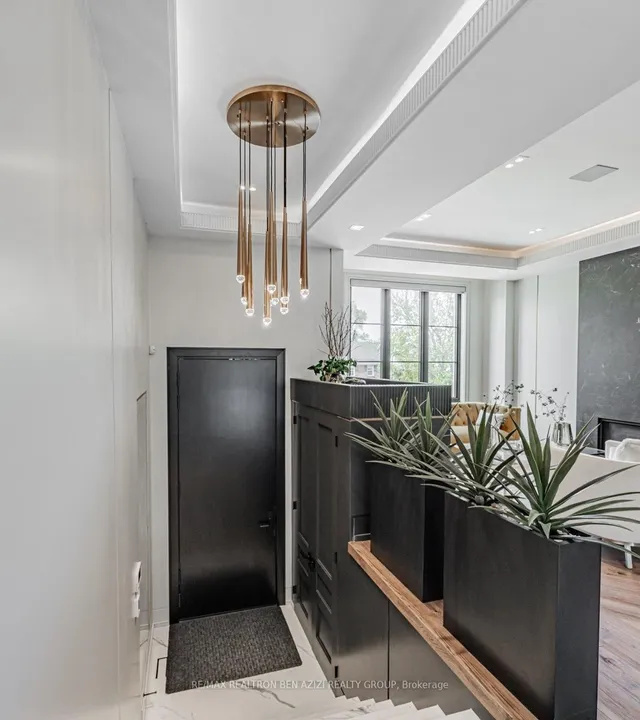 Additional image 3 of 323 Melrose Ave