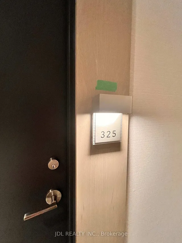 Additional image 3 of 7 Golden Lion Hts Unit N325