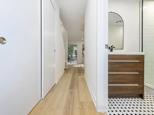 Additional image 9 of 801 King St Unit #12 B